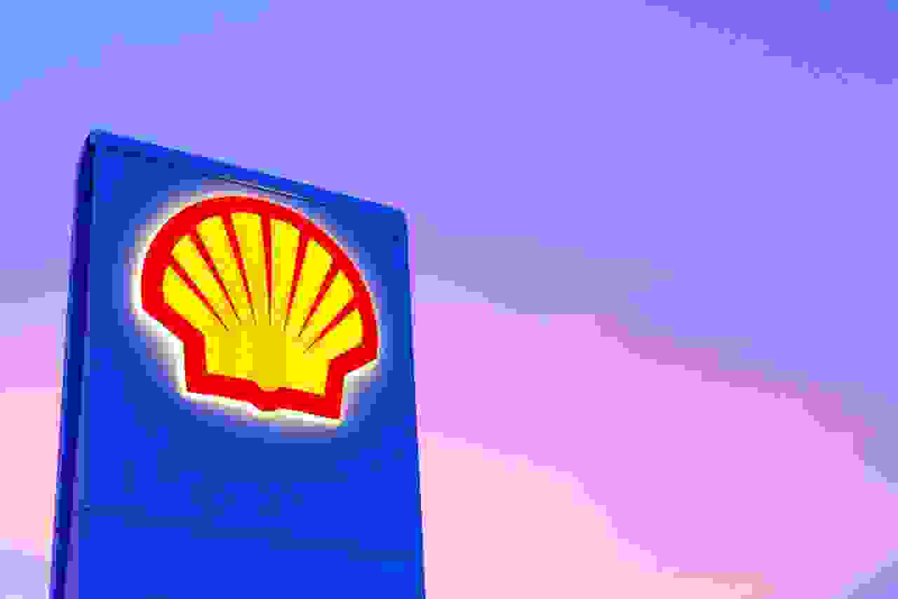 Shell to cut spending by $5 billion in 2020